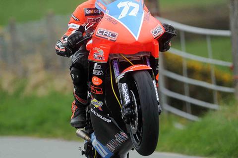 Ulster Grand Prix: Farquhar tops practice