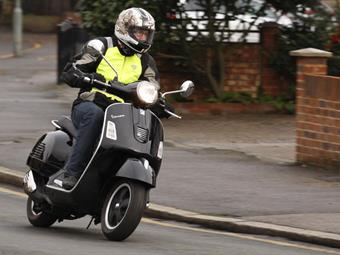 PIAGGIO VESPA GTS125 (2007-on) review