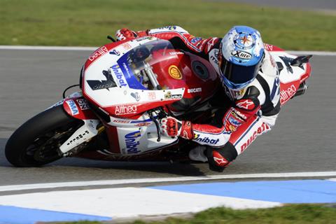 MCN Donington WSB: Checa takes pole