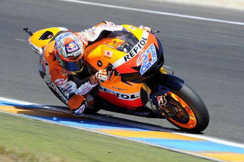 Le Mans MotoGP: Stoner continues to lead in FP3