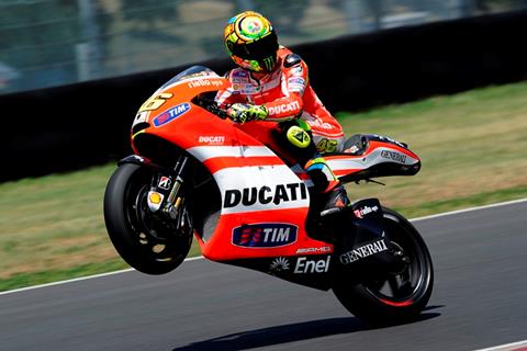 MotoGP British Grand Prix 2015: Valentino Rossi storms to victory