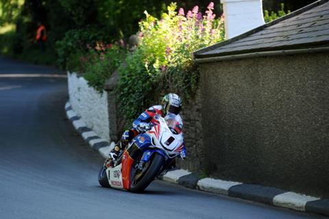 Isle of Man TT 2011: John McGuinness takes Superbike win