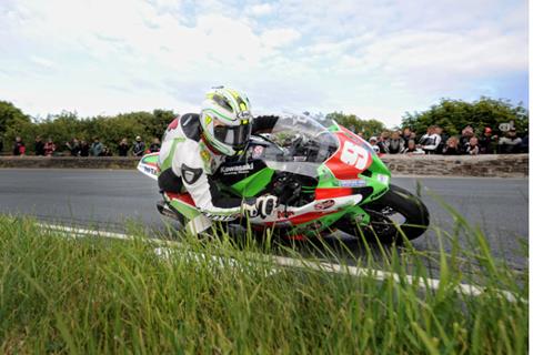 Dunlop takes Superstock TT victory