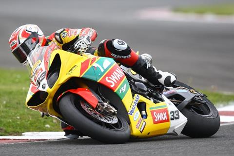 BSB Knockhill: Tommy Hill takes pole