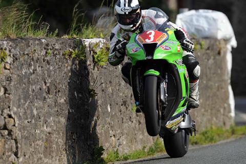 Martin turns tables on Dunlop at Southern 100