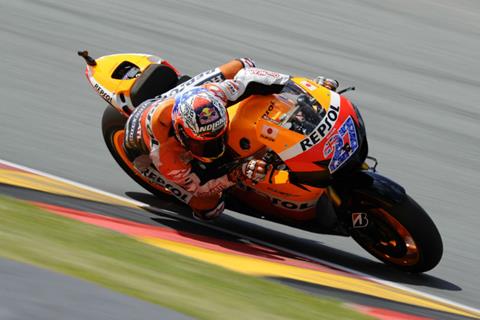 US MotoGP: Casey Stoner fastest in first practice