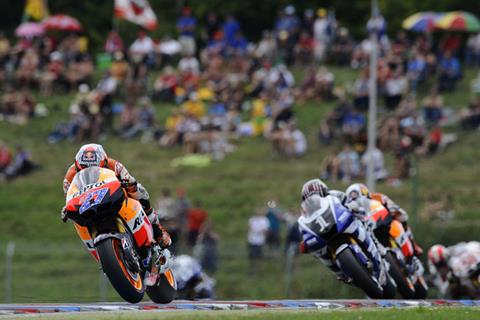 Brno MotoGP: Casey Stoner romps to crucial win 