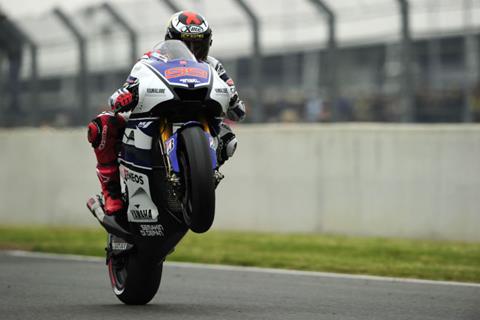 Le Mans MotoGP: Lorenzo takes victory and championship lead