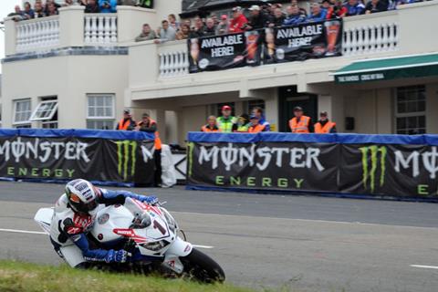 Isle of Man TT: McGuinness hits 130 before mist calls a halt to practice