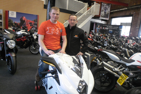 Iconic MV Agusta returns to TT with Robinsons of Rochdale and Ryan McCay