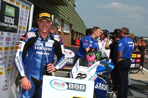 Snetterton BSB: Lowes sets fastest ever lap on way to pole