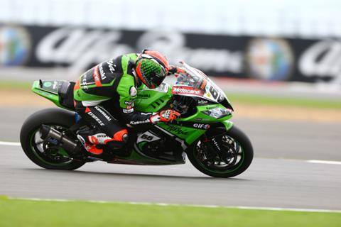 WSB Silverstone: Sykes stays on top despite failing to improve on first qualifying time