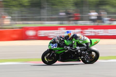 Silverstone WSB: Sofuoglu battles to controversial supersport win