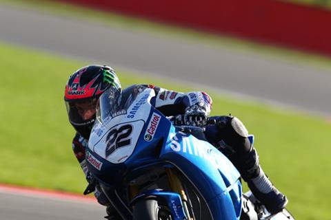 Silverstone BSB: Lowes tops time sheets on damp day one