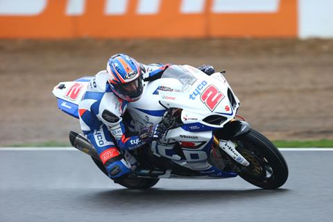 Brands Hatch BSB: Brookes storms to pole in the rain