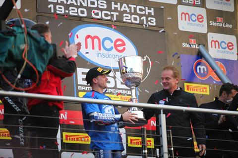 Brands Hatch BSB: Lowes lifts the crown as Brookes completes the triple