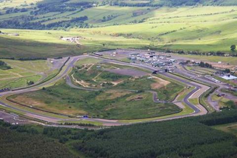 Knockhill to run reversed in 2014