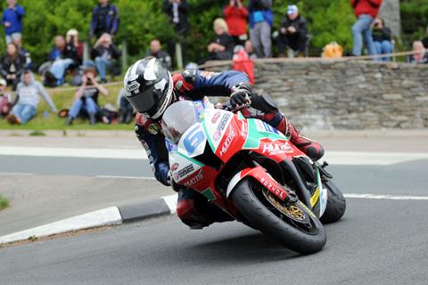 TT 2014: Dunlop takes second supersport race with another domineering performance