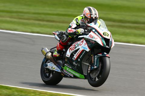 Snetterton BSB: Shakey back where he left off