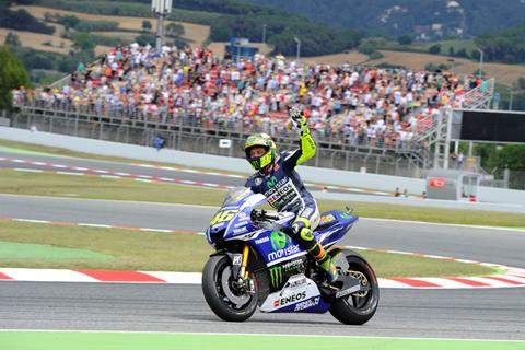 Valentino Rossi signs new two-year Yamaha deal