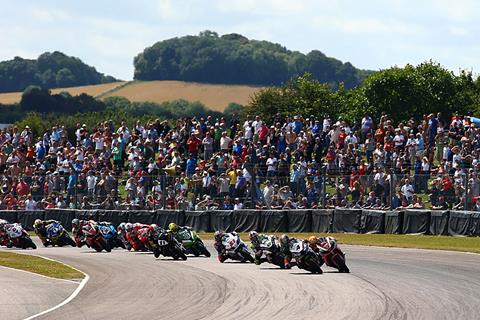 Thruxton BSB: Brookes wins ahead of War for Four battle