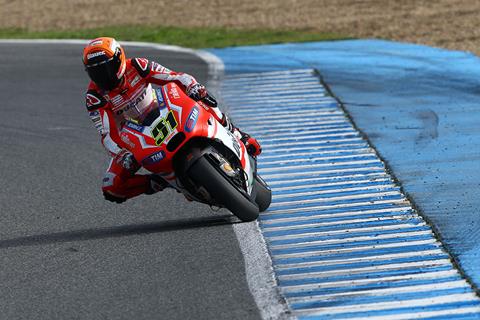 Wet and wild at Jerez testing