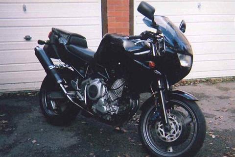 Bike of the Day: Yamaha TRX850