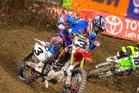 Tomac upsets the odds with Phoenix Supercross win