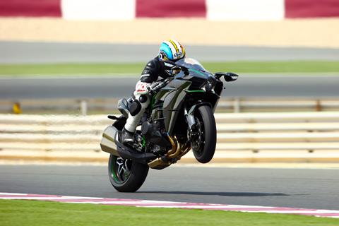 World First Test: Kawasaki Ninja H2