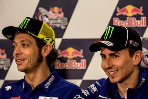 Rossi puts pressure on Marquez, Lorenzo looks to win