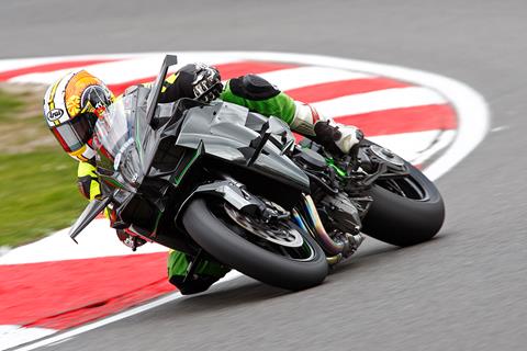 Kawasaki H2R makes UK track debut with MCN