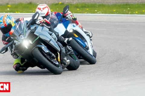 VIDEO: Kawasaki H2 2015 ridden at Rockingham by Neevesy