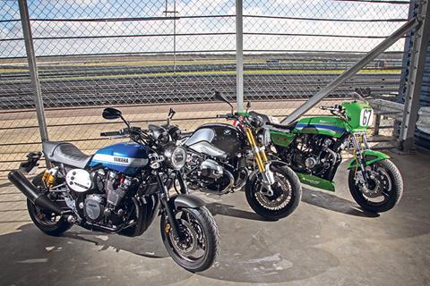 Retro Racers: YAMAHA XJR1300 vs BMW R NINE T