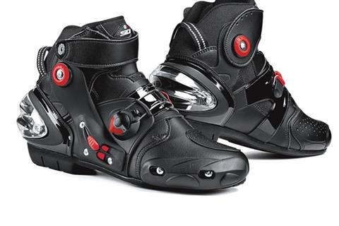 Top Five Short Sports Boots On The MCN Shop