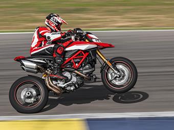 DUCATI HYPERMOTARD 950 (2019-on) review