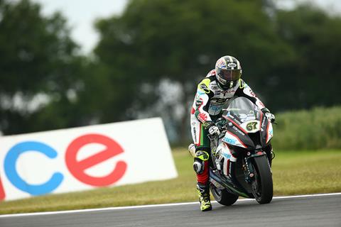 Byrne takes pole in rain-hit Snett qualifying