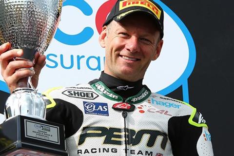 Shakey makes it a Scottish double