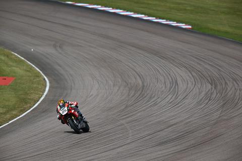 Brookes blitzes for Thruxton pole