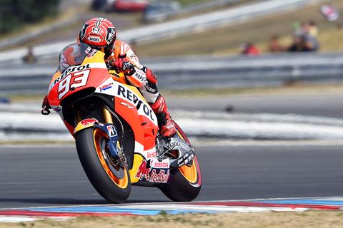 Marquez lays down marker in FP1