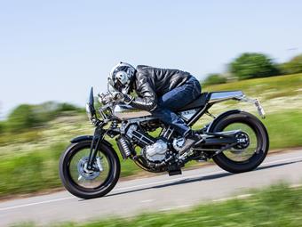 BROUGH SUPERIOR SS100 (2018-on) review