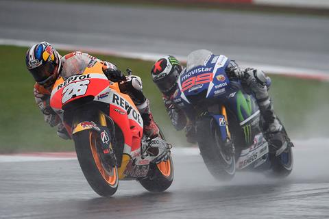 Pedrosa throws spanner into title fight with Motegi win