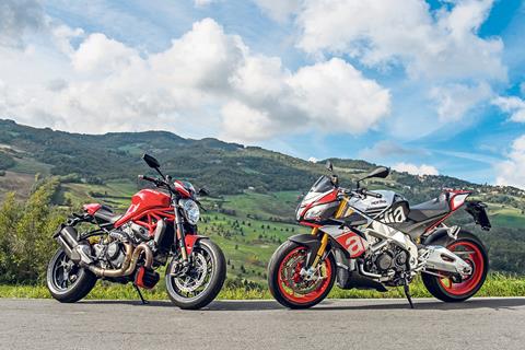 Aprilia Tuono V4 1100 Factory v Ducati Monster 1200 R