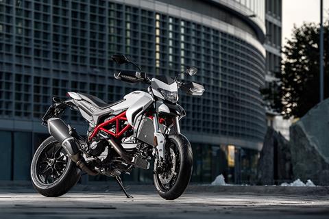 MILAN SHOW: Ducati update Hypermotard range for 2016