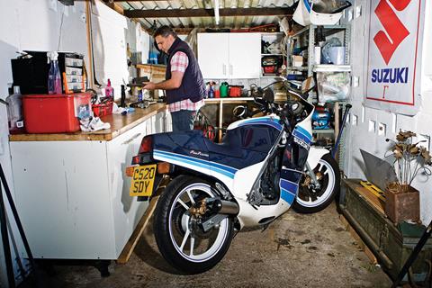 Suzuki RG250 FG Restoration