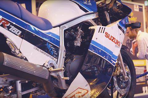 Video: Live Suzuki GSX-R750F restoration