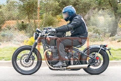 Triumph Bobber gets Bonnie grunt