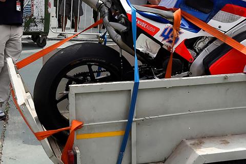 Redding suffers suspected tyre failure in FP4