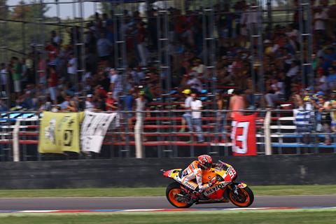 Marquez takes pole despite late crash