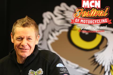 Chris Walker takes on Colin Edwards at MCN Festival!