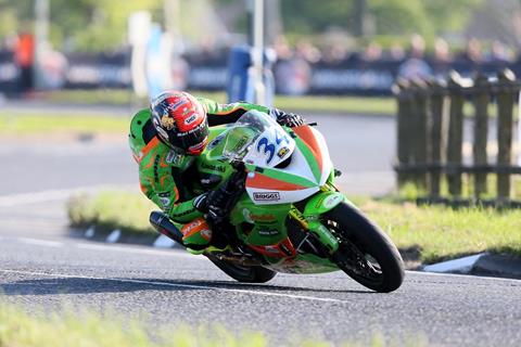 Seeley takes dominant supersport victory